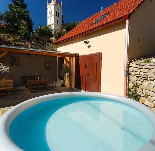 Nad Vinnym Sklipkem Appartement